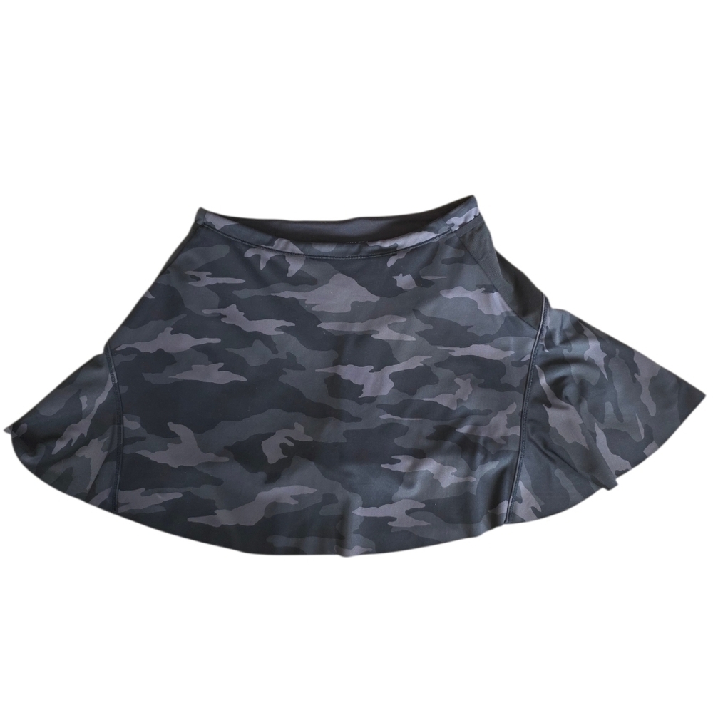 Athleta Match Point Printed Skort 13.5” Black / Grey camouflage Size XXS  NWOT